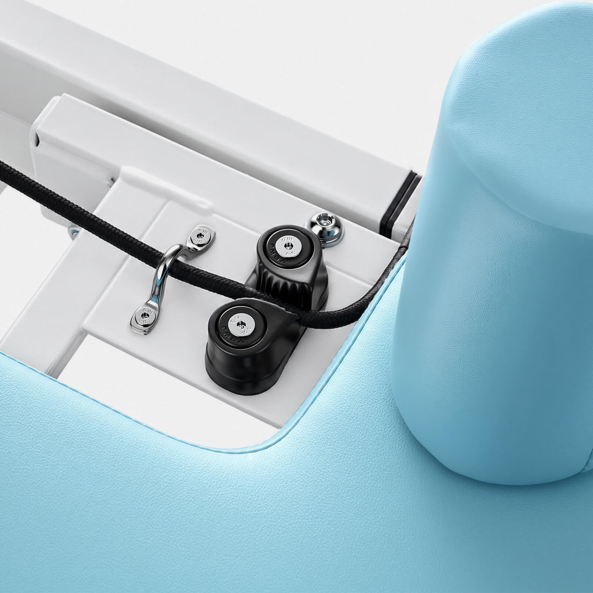 Aura™ Pilates Reformer