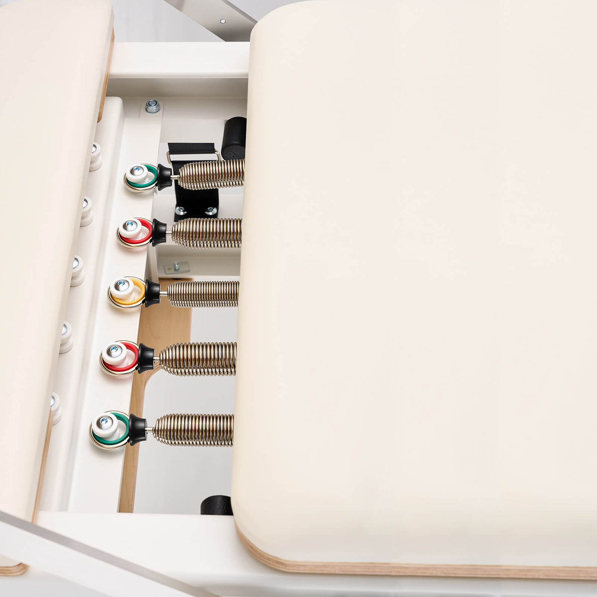 AeroLite™ Aluminum Pilates Reformer