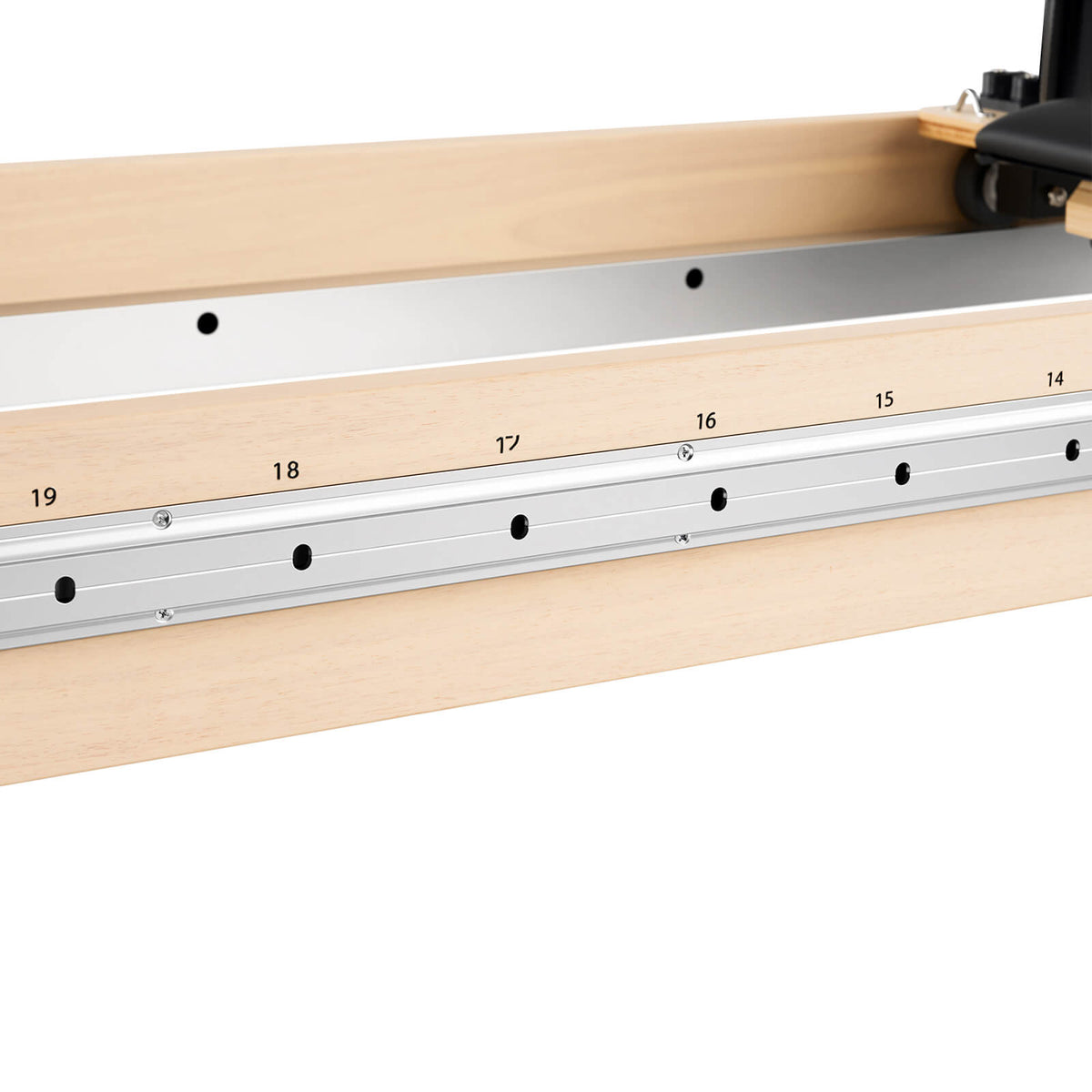 Linea™ Full Track Pilates Reformer